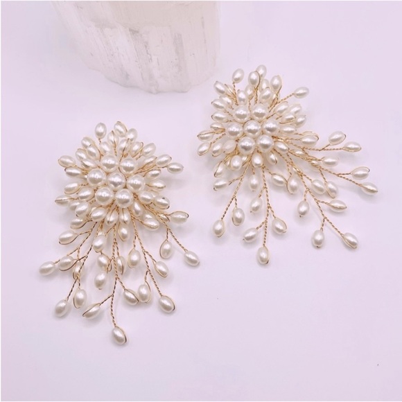 Anthro Wired Cascading Pearl Earrings - Picture 2 of 4